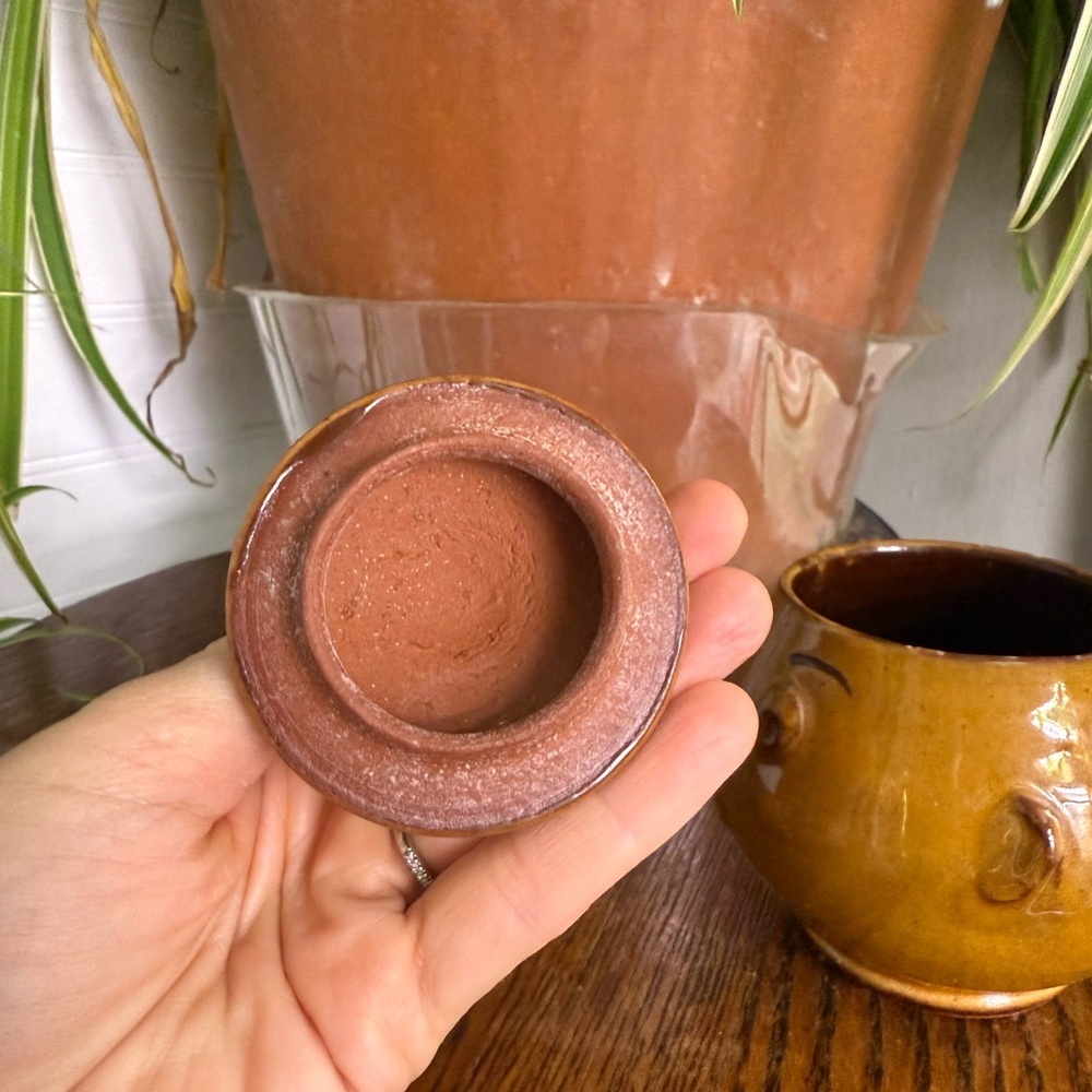 Handcrafted Brown Ceramic Face Jar - Picture 9 of 12